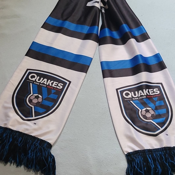 Bay Area Double - Sided Sports Scarf - Picture 5 of 7